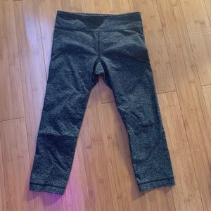 Capri workout leggings